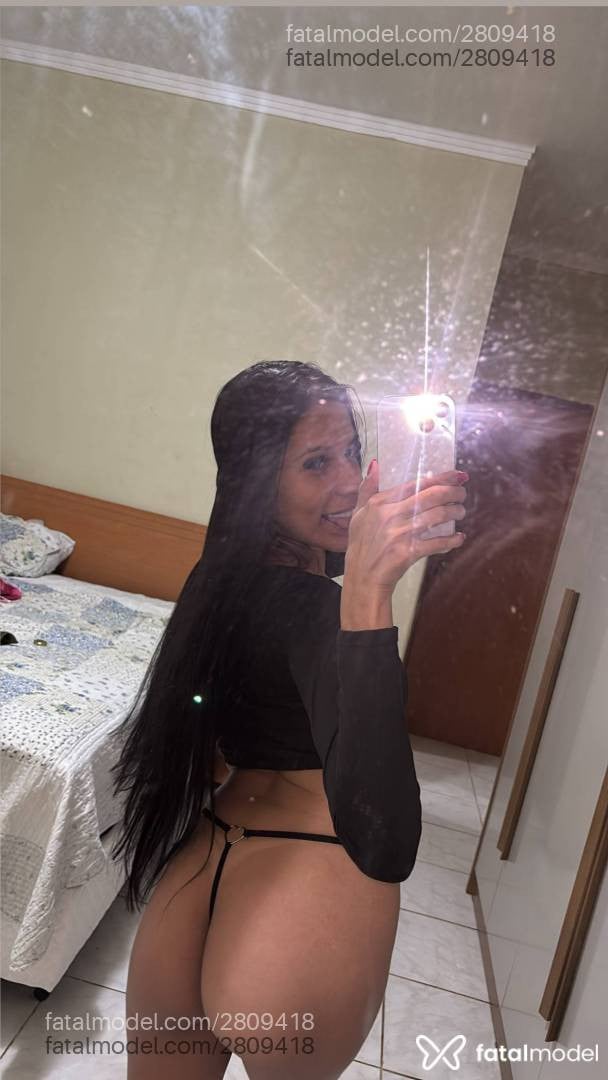 Acompanhante mulher morena (o) de olhos castanhos - Bruna