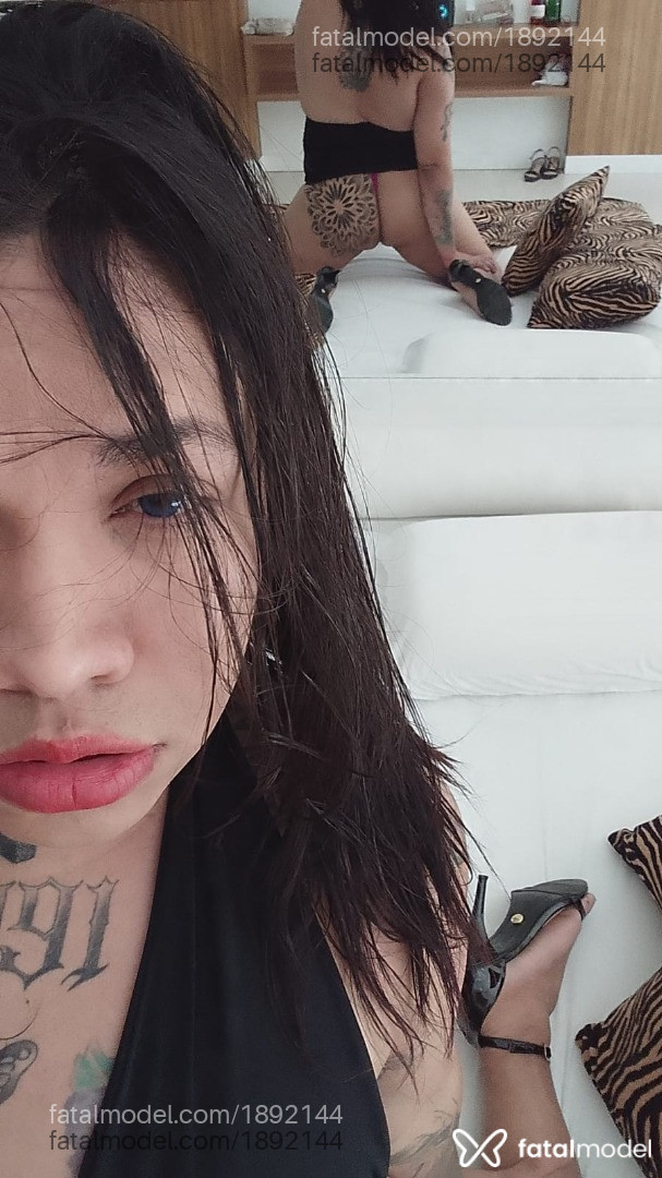 Acompanhante mulher trans morena (o) de olhos mel - Carminha Acompanhante mulher trans morena (o) de olhos mel - Carminha