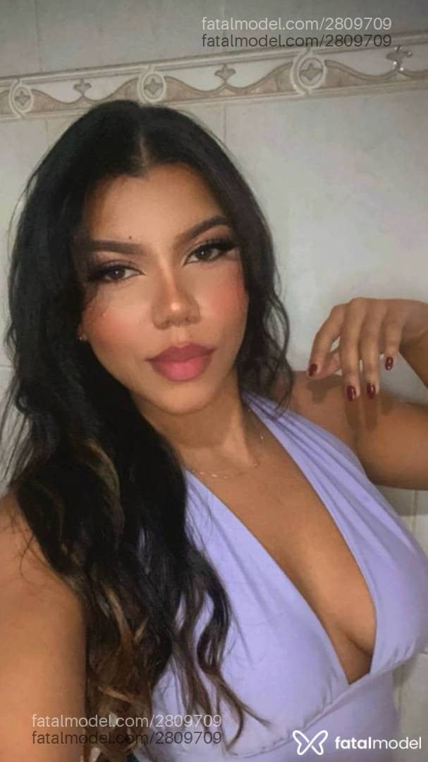 Acompanhante mulher morena (o) de olhos castanhos - Larissa Lopes