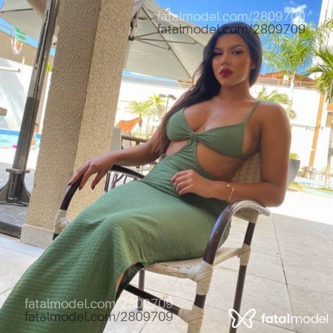 Acompanhante mulher morena (o) de olhos castanhos - Larissa Lopes