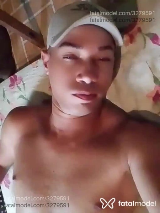 Acompanhante homem com cabelo castanho de olhos pretos em Artur Nogueira Acompanhante homem com cabelo castanho de olhos pretos em Artur Nogueira - Cgostoso