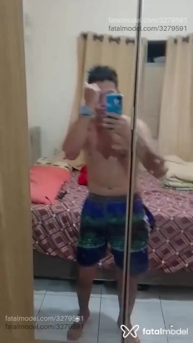 Acompanhante homem com cabelo castanho de olhos pretos em Artur Nogueira Acompanhante homem com cabelo castanho de olhos pretos em Artur Nogueira - Cgostoso