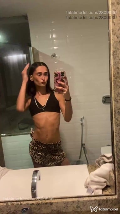 Acompanhante mulher trans com cabelo castanho de olhos castanhos em Rio de Janeiro - Travaninfa