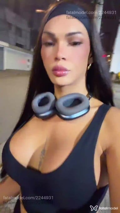 Acompanhante mulher trans com cabelo castanho de olhos castanhos em São Bernardo do Campo - Bruna Oliveira