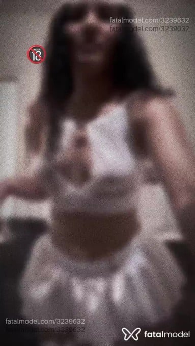 Acompanhante mulher com cabelo castanho de olhos castanhos em Virtual - Amanda