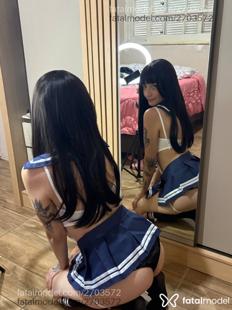 Acompanhante mulher morena (o) de olhos castanhos em Virtual - Naomi
