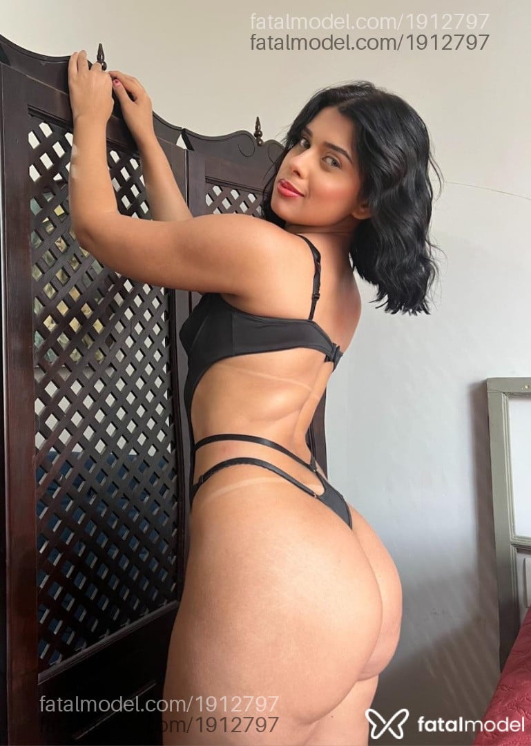 Acompanhante mulher morena (o) de olhos verdes em Rio de Janeiro - Isabella Noir