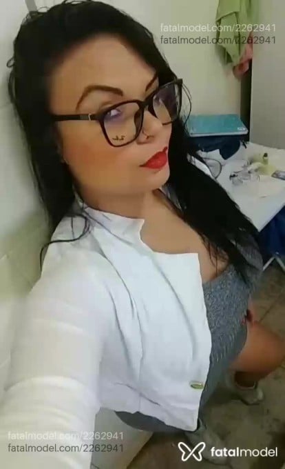 Acompanhante mulher morena (o) de olhos azuis em São Paulo - Gabriella
