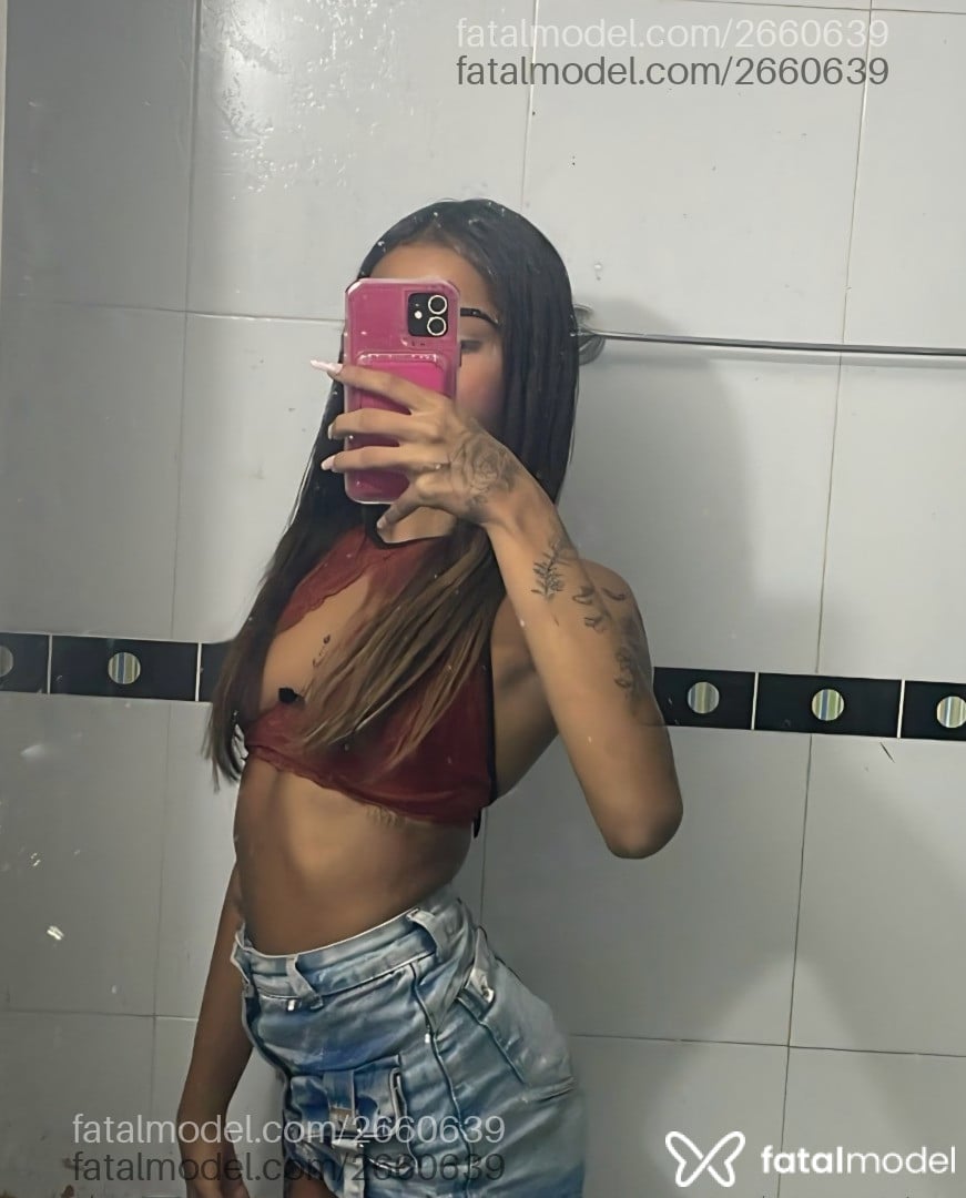 Acompanhante mulher morena (o) de olhos castanhos em Cabo Frio Acompanhante mulher morena (o) de olhos castanhos em Cabo Frio - Julia