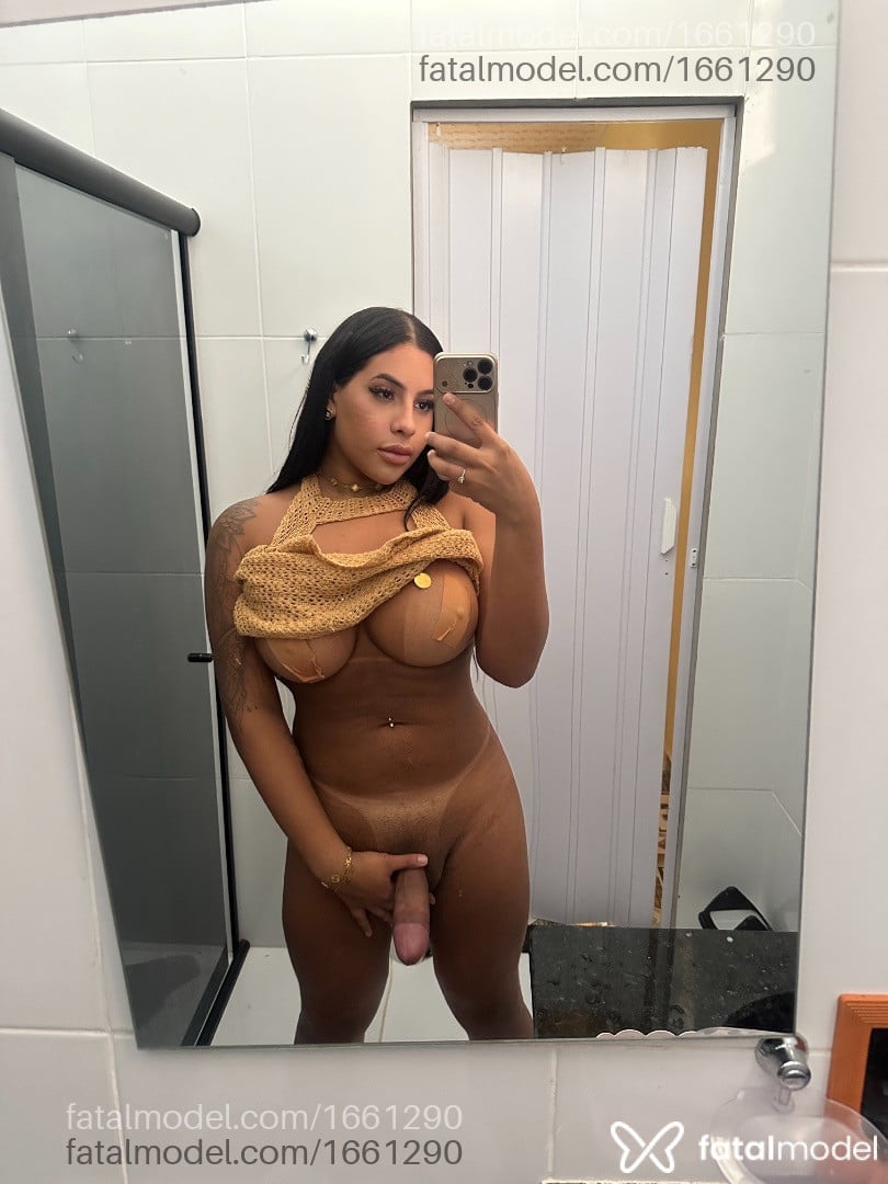 Acompanhante travesti morena (o) de olhos castanhos em Belém Acompanhante travesti morena (o) de olhos castanhos em Belém - Alexia Duarte