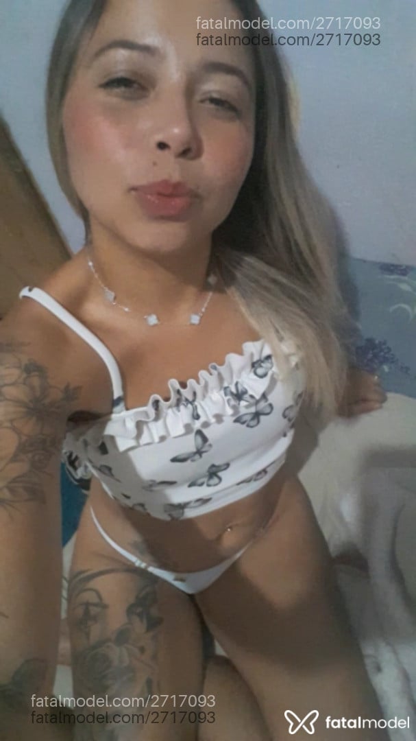 Acompanhante mulher loira (o) de olhos castanhos em Votorantim - Daniele