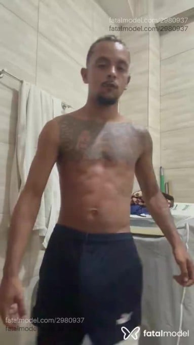 Acompanhante homem morena (o) de olhos pretos em Rio de Janeiro - Alexandre Magalhãe