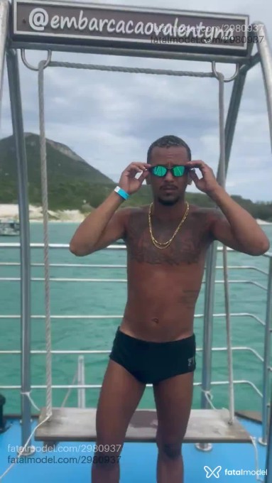 Acompanhante homem morena (o) de olhos pretos em Rio de Janeiro - Alexandre Magalhãe