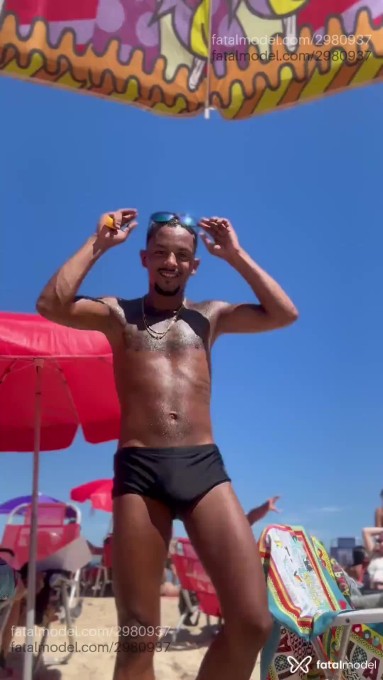 Acompanhante homem morena (o) de olhos pretos em Rio de Janeiro - Alexandre Magalhãe