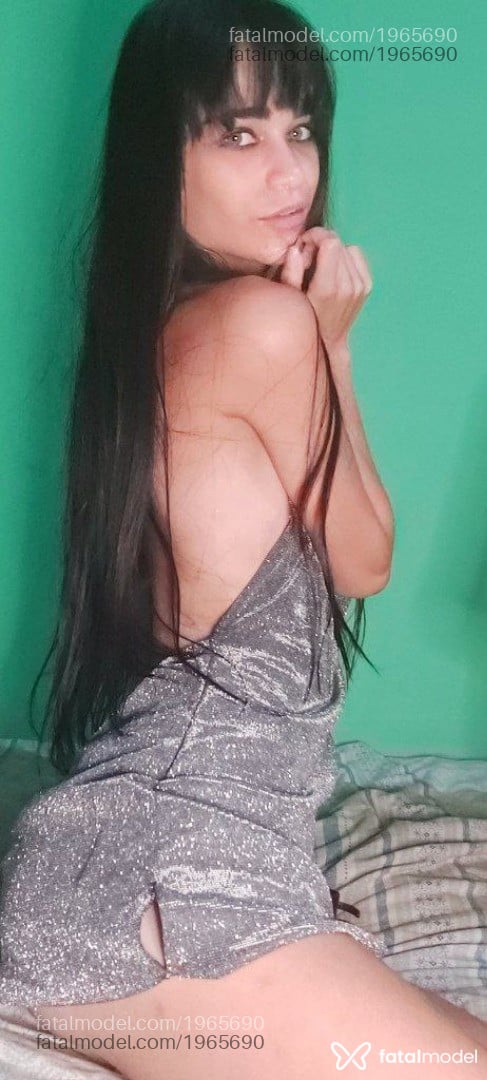 Acompanhante mulher morena (o) de olhos verdes em Virtual - Maju laranjinha