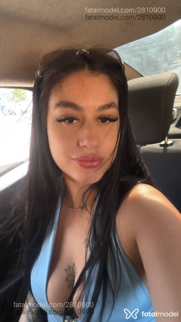 Acompanhante mulher com cabelo castanho de olhos pretos - Liz