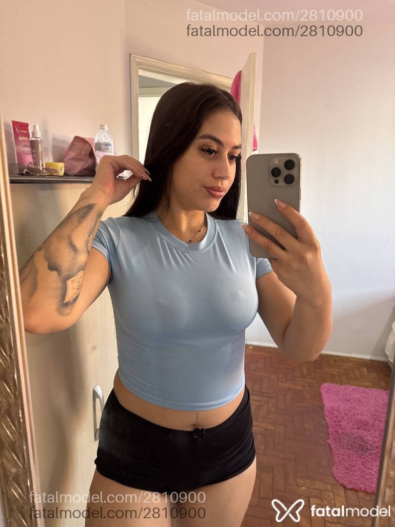 Acompanhante mulher com cabelo castanho de olhos pretos - Liz