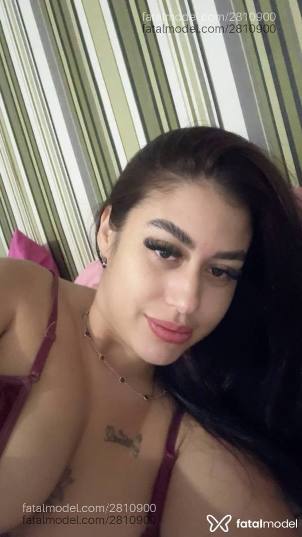 Acompanhante mulher com cabelo castanho de olhos pretos - Liz