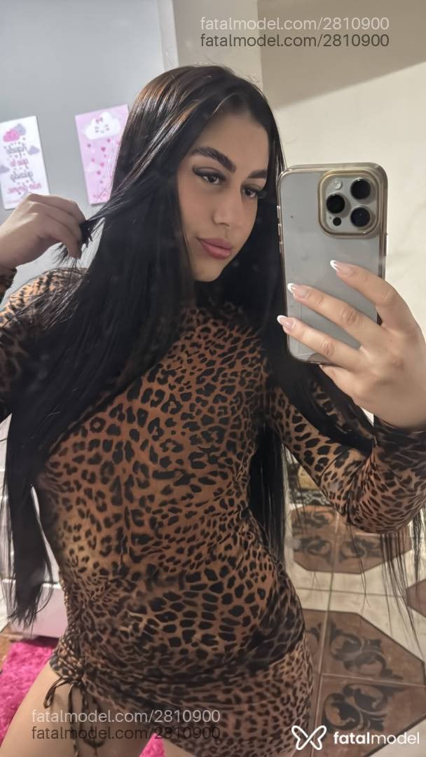 Acompanhante mulher com cabelo castanho de olhos pretos - Liz