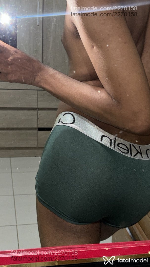 Acompanhante homem morena (o) de olhos pretos - Gael Montevago Acompanhante homem morena (o) de olhos pretos - Gael Montevago