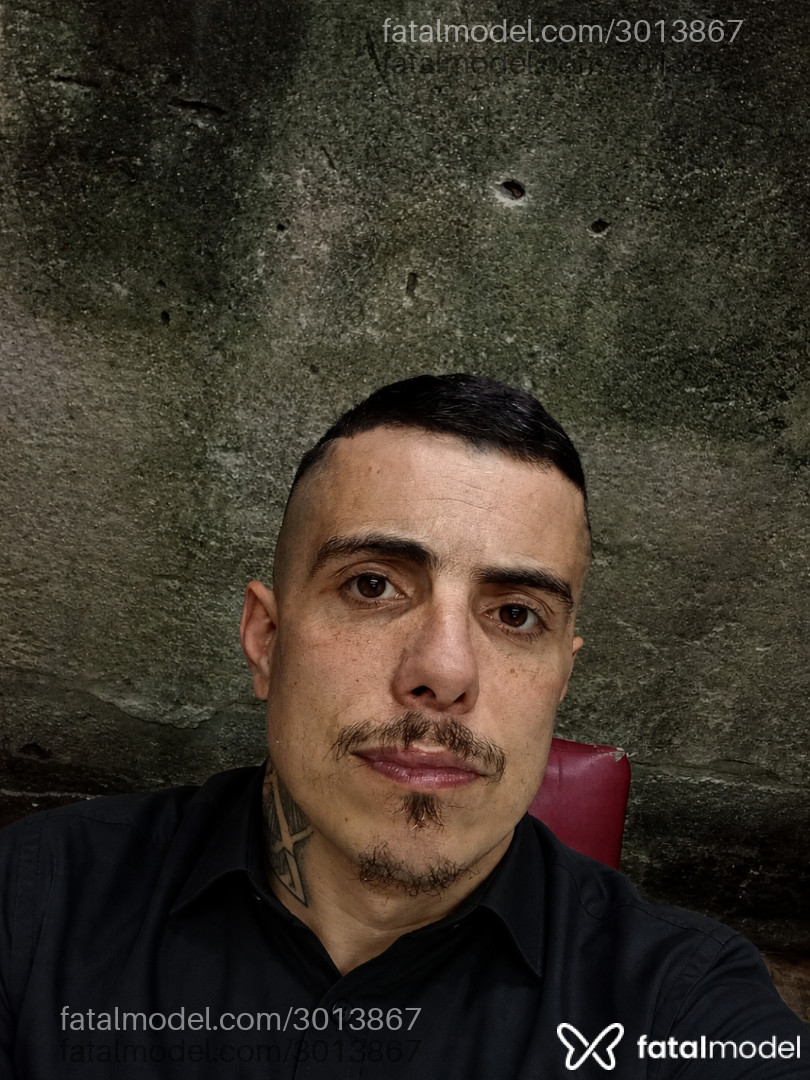Acompanhante homem loira (o) de olhos castanhos em Virtual - Lippe