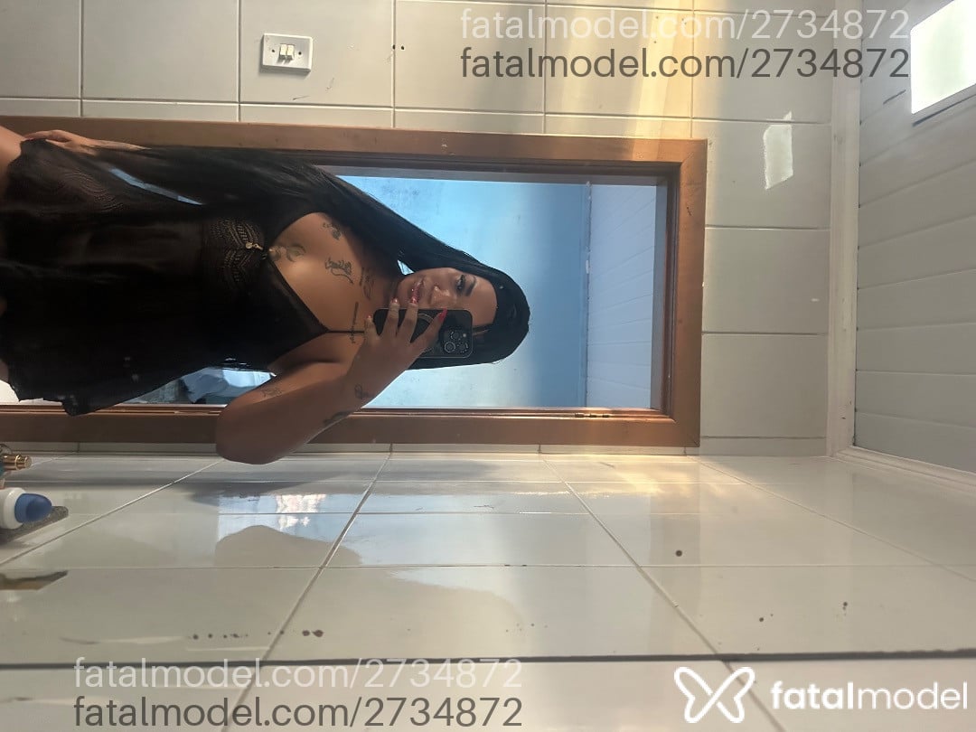 Acompanhante mulher morena (o) de olhos pretos em Vila Velha - Mel Lisboa