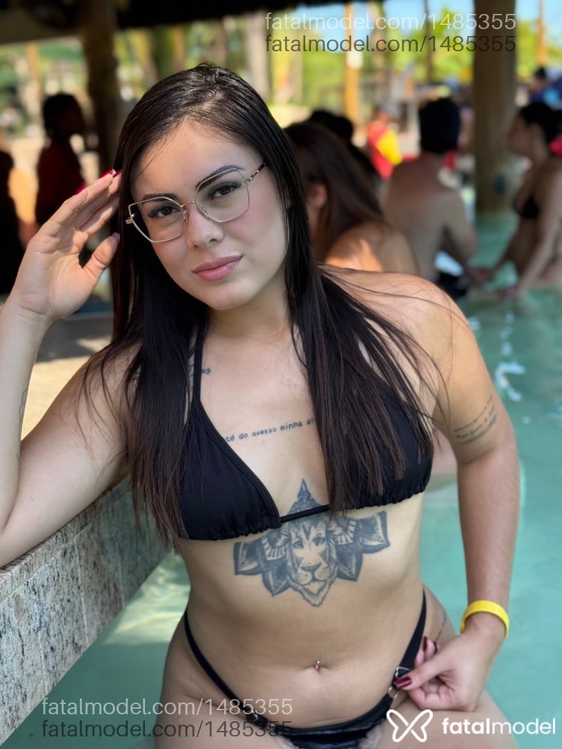 Acompanhante mulher morena (o) de olhos castanhos - Milena Alcântara Acompanhante mulher morena (o) de olhos castanhos - Milena Alcântara