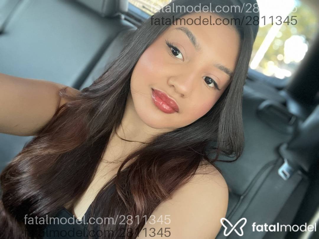 Acompanhante mulher com cabelo castanho de olhos pretos em São Paulo - Ana Suesz