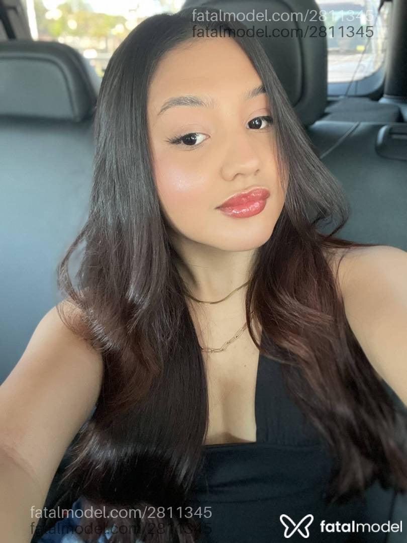 Acompanhante mulher com cabelo castanho de olhos pretos em São Paulo Acompanhante mulher com cabelo castanho de olhos pretos em São Paulo - Ana Suesz