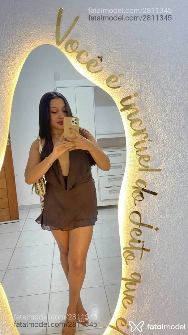 Acompanhante mulher com cabelo castanho de olhos pretos em São Paulo - Ana Suesz