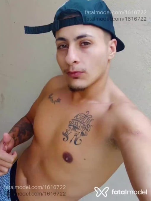 Acompanhante homem com cabelo castanho de olhos castanhos em Florianópolis - Henrique mello
