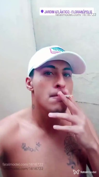 Acompanhante homem com cabelo castanho de olhos castanhos em Florianópolis - Henrique mello