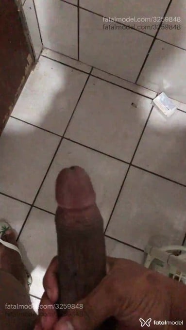 Acompanhante homem com cabelo castanho de olhos castanhos em Passos - Paulo