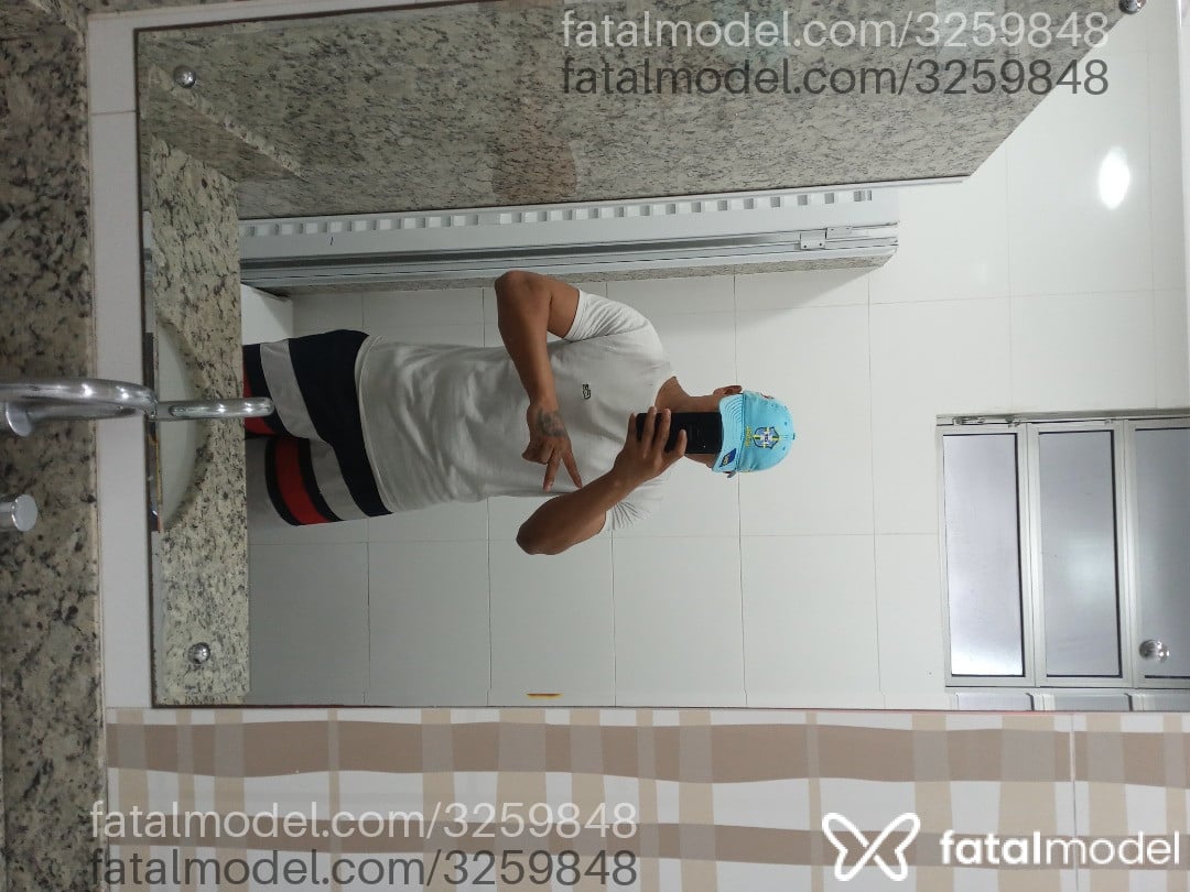 Acompanhante homem com cabelo castanho de olhos castanhos em Passos - Paulo