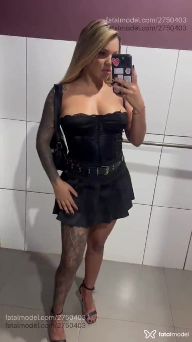 Acompanhante mulher loira (o) de olhos castanhos em São Gabriel do Oeste Acompanhante mulher loira (o) de olhos castanhos em São Gabriel do Oeste - Karoline
