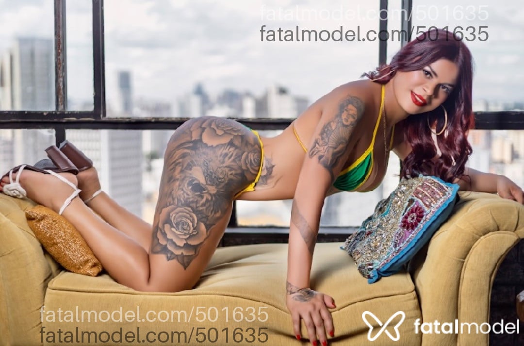 Acompanhante mulher trans ruiva (o) de olhos castanhos em Ponta Grossa Acompanhante mulher trans ruiva (o) de olhos castanhos em Ponta Grossa - Julia Calizario