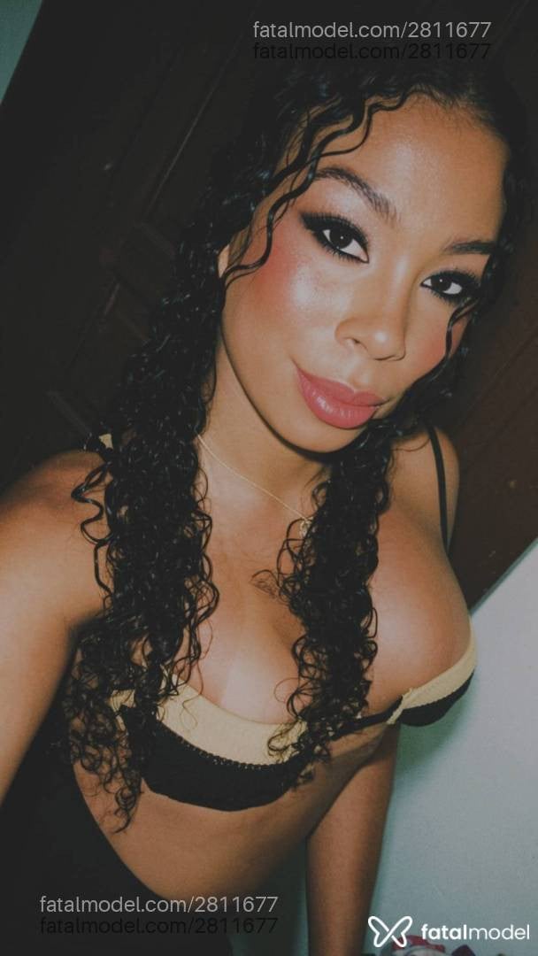 Acompanhante mulher trans morena (o) de olhos castanhos em Guarapari Acompanhante mulher trans morena (o) de olhos castanhos em Guarapari - Gabriela