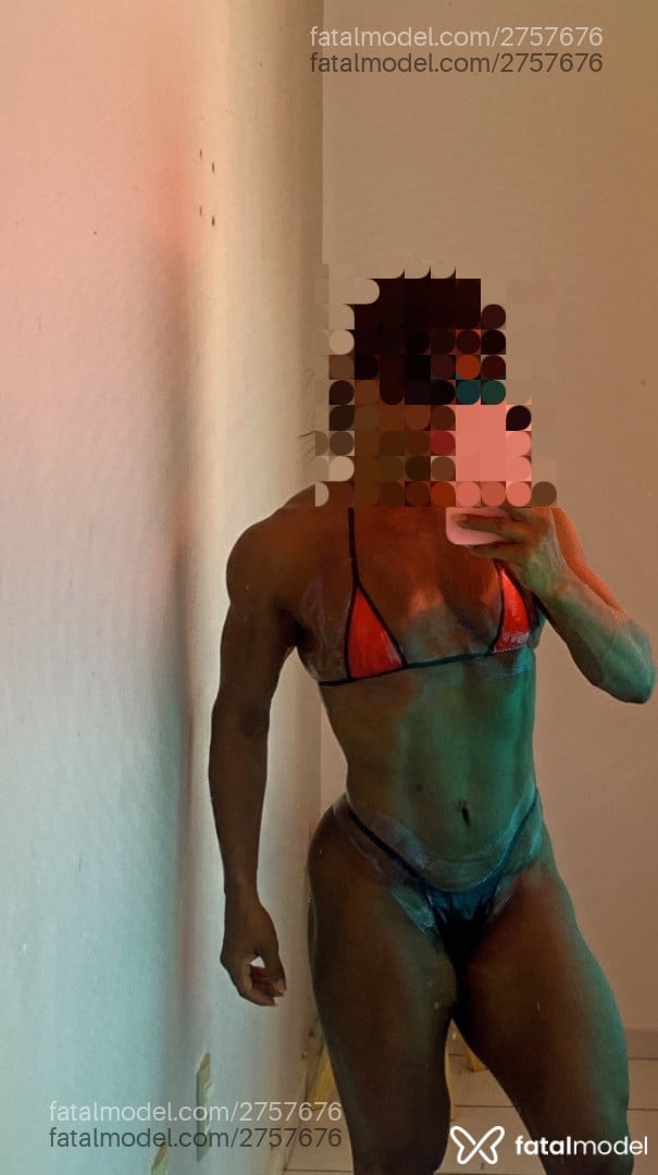 Acompanhante mulher com cabelo castanho de olhos castanhos - Melissa Brandão Acompanhante mulher com cabelo castanho de olhos castanhos - Melissa Brandão