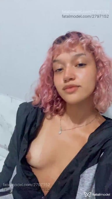 Acompanhante mulher com cabelo castanho de olhos castanhos em Virtual Acompanhante mulher com cabelo castanho de olhos castanhos em Virtual - Myalinsof