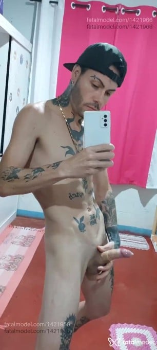 Acompanhante homem com cabelo castanho de olhos castanhos em Palmital Acompanhante homem com cabelo castanho de olhos castanhos em Palmital - Orgastic