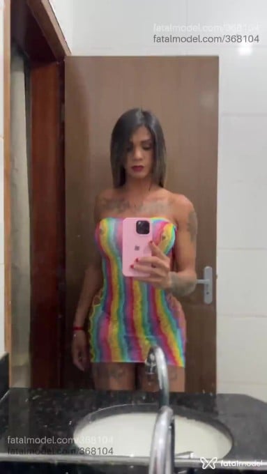 Acompanhante travesti loira (o) de olhos pretos em Luís Eduardo Magalhães Acompanhante travesti loira (o) de olhos pretos em Luís Eduardo Magalhães - Ariella Leão