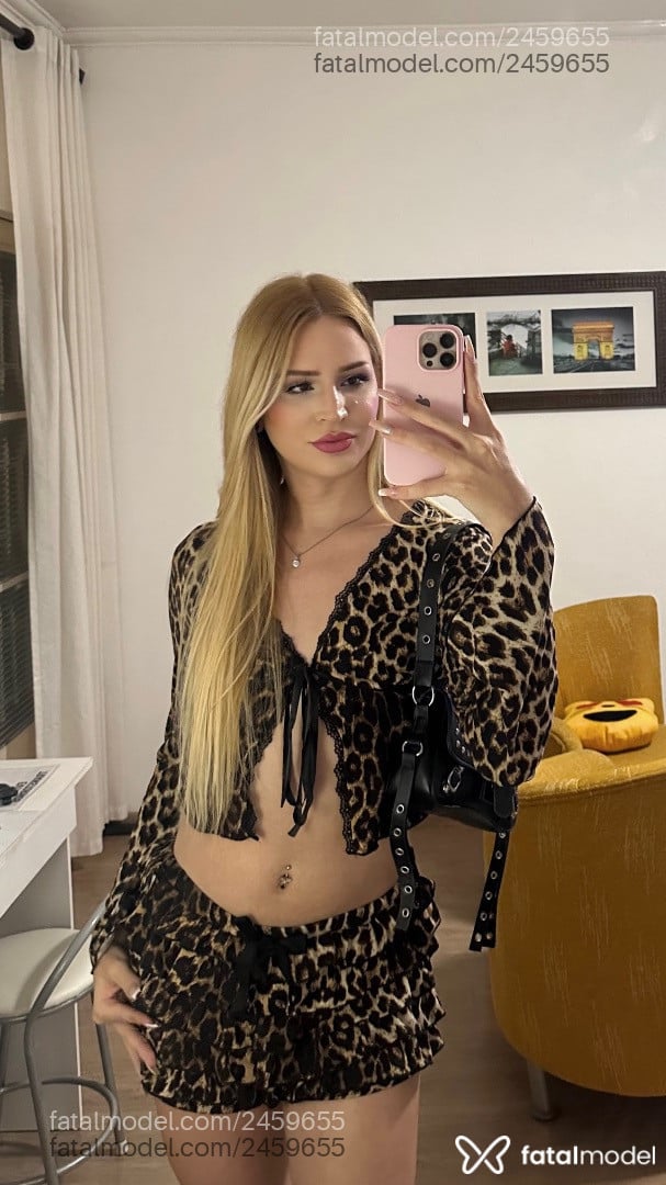 Acompanhante mulher trans loira (o) de olhos mel em Bauru Acompanhante mulher trans loira (o) de olhos mel em Bauru - Marcelly