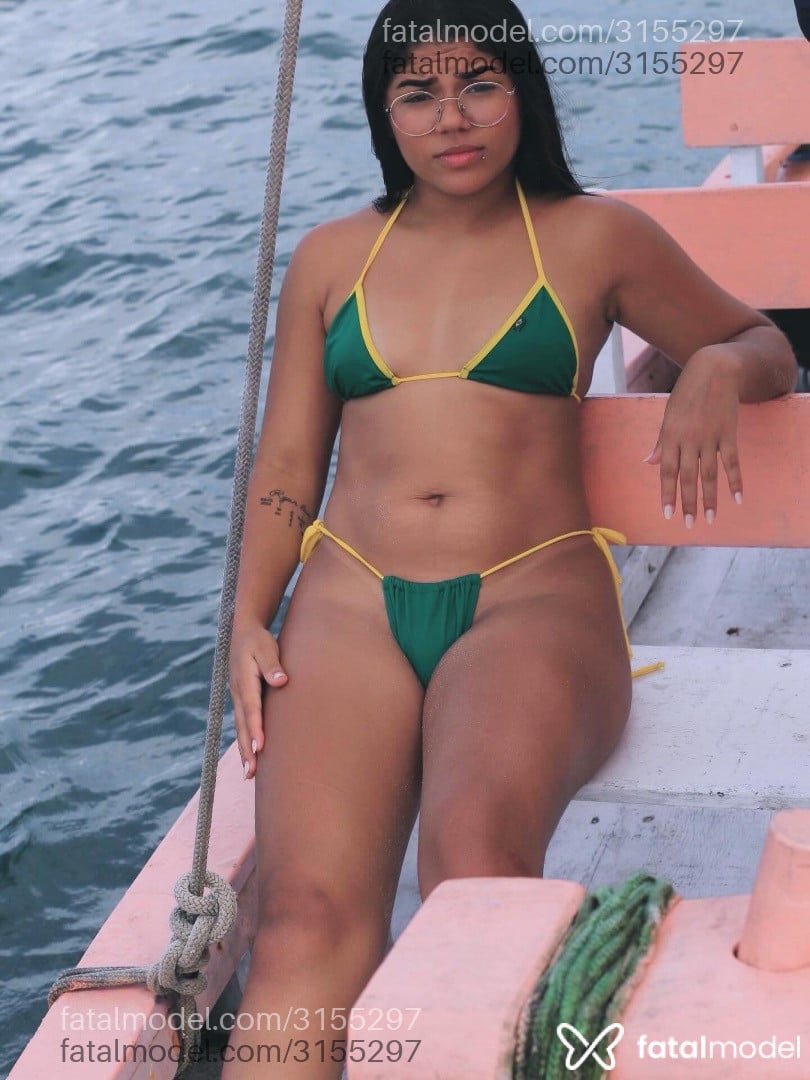 Acompanhante mulher morena (o) de olhos castanhos em Fortaleza - Moana