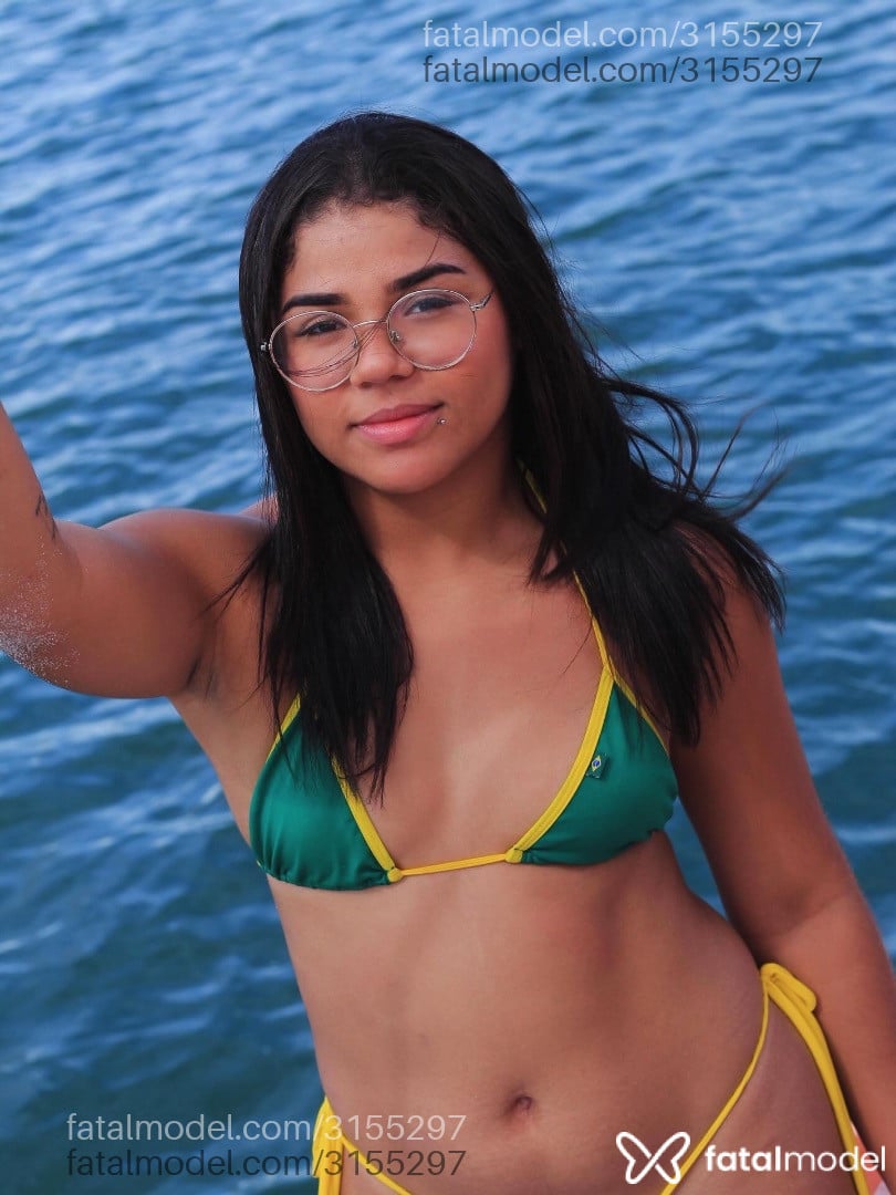 Acompanhante mulher morena (o) de olhos castanhos em Fortaleza - Moana