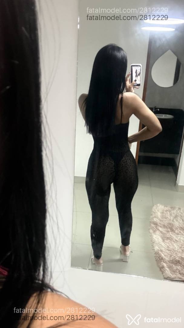 Acompanhante mulher morena (o) de olhos pretos - Luana