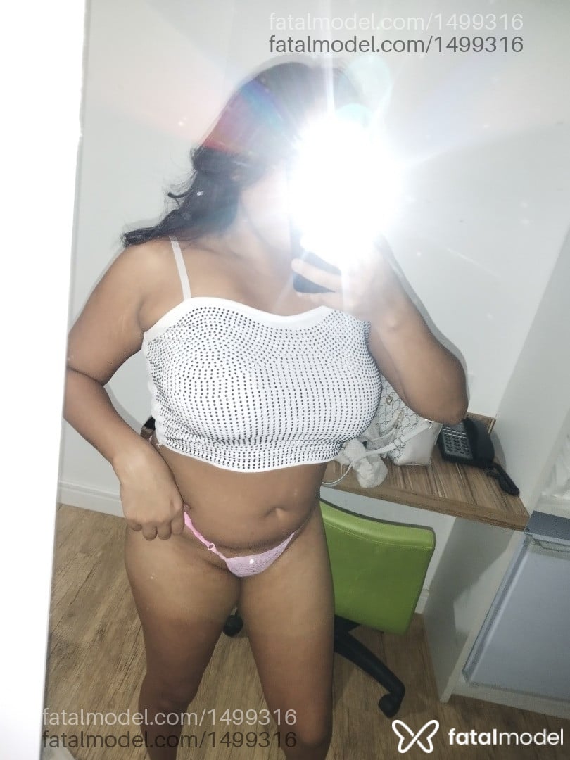 Acompanhante mulher morena (o) de olhos pretos em Vespasiano - Maddy