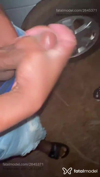 Acompanhante mulher trans morena (o) de olhos castanhos - Luluzinhasafada