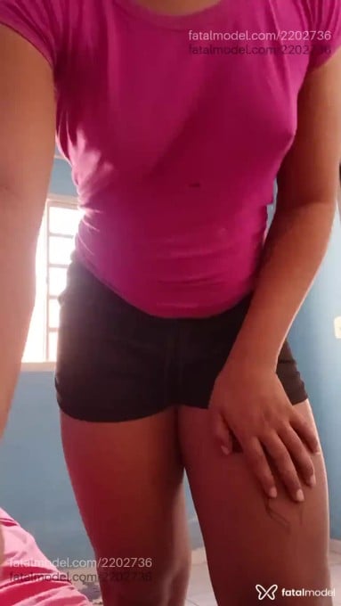 Acompanhante mulher trans com cabelo castanho de olhos castanhos em Ibaté - Camila