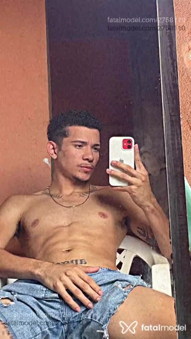 Acompanhante homem com cabelo castanho de olhos castanhos - Pedro Acompanhante homem com cabelo castanho de olhos castanhos - Pedro