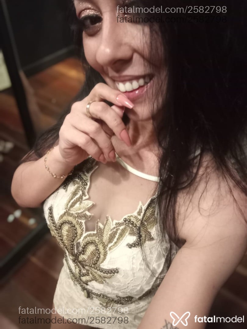 Acompanhante mulher morena (o) de olhos castanhos - Alice Morellé